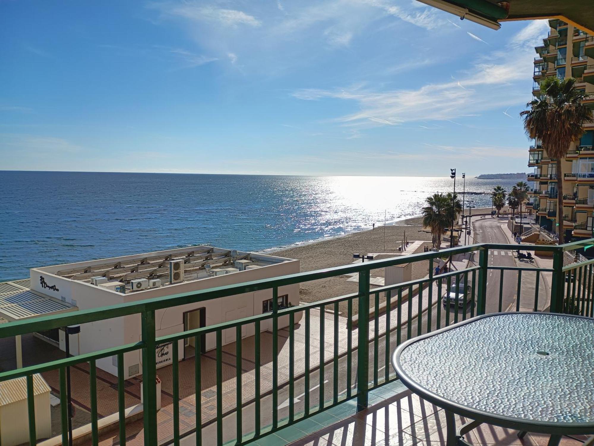 Primera Linea De Playa Holiday home Fuengirola